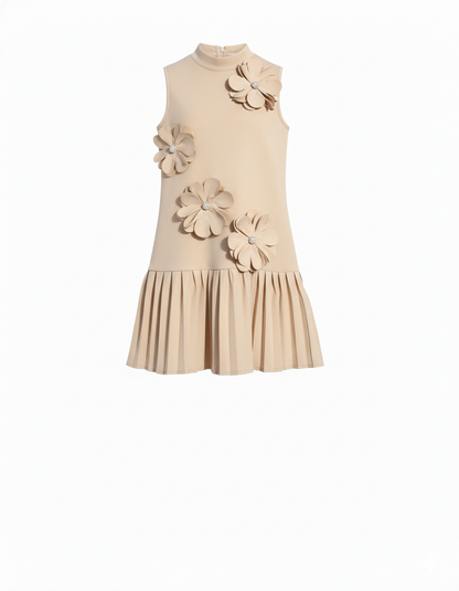 Vestido elegante largo con vuelo tableado crema