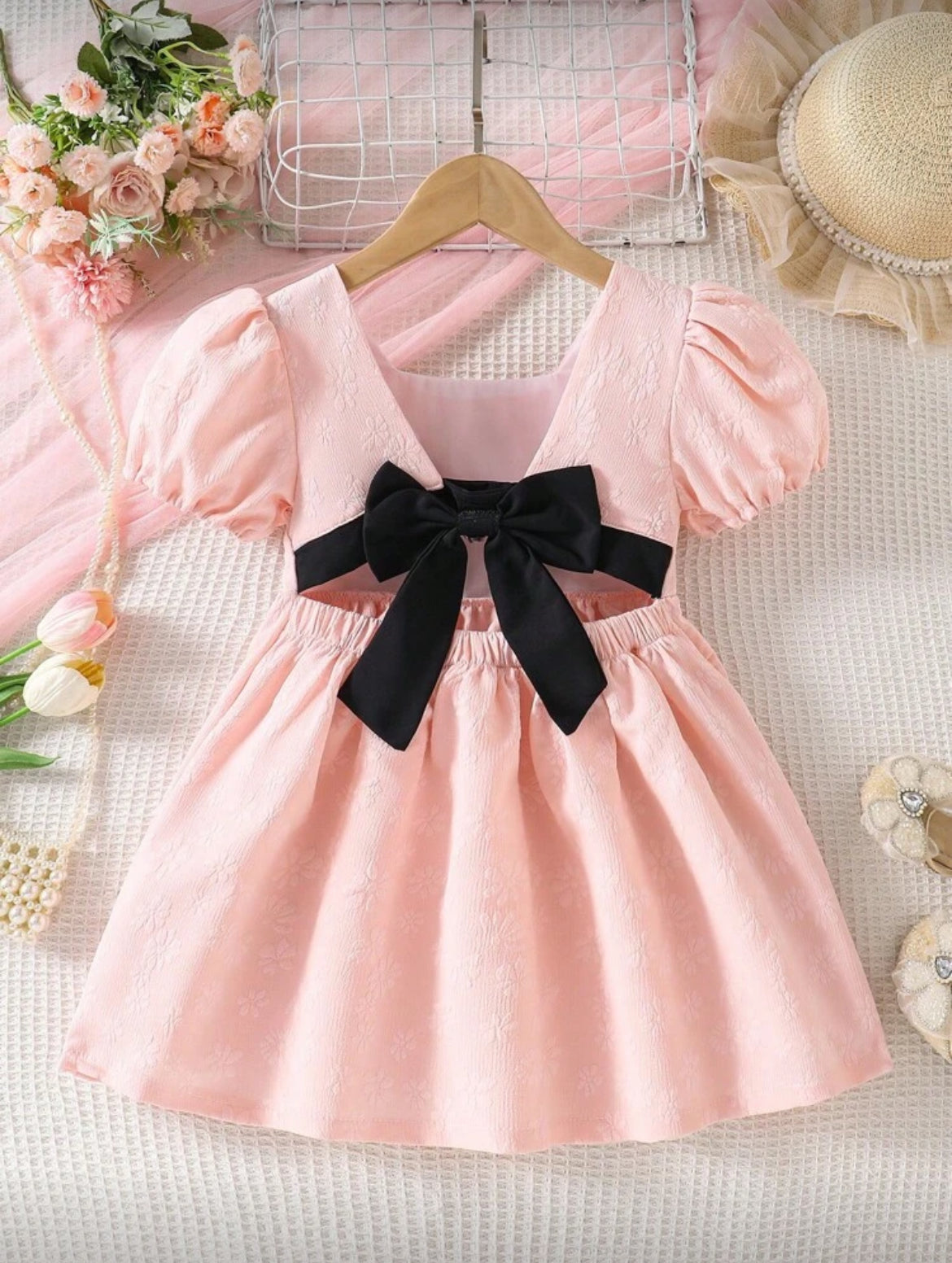Vestido con lazo desmontable